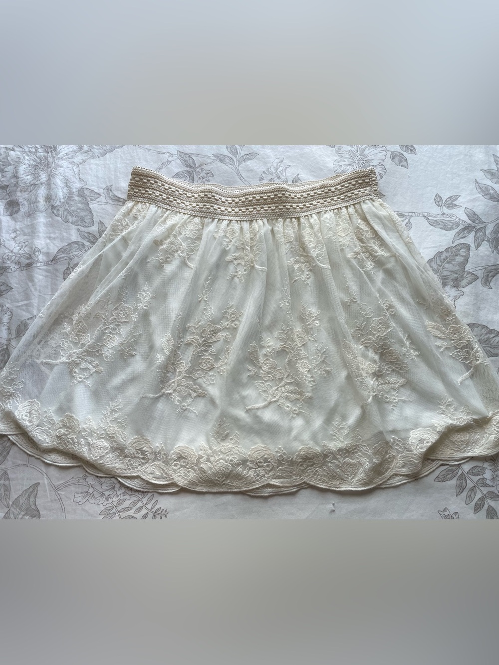 Cream Embroidered Lace Overlay Mini Skirt XL‎ Coquette Dollcore Dainty Feminine